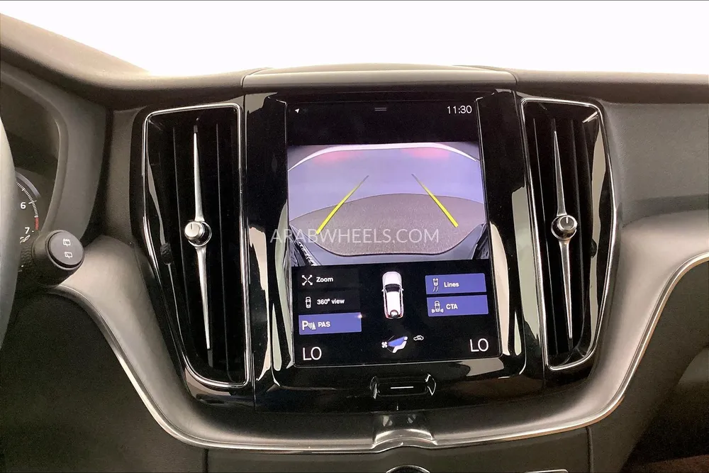 فولفو إكس سي 60 2020 for Sale in دبي Image-18