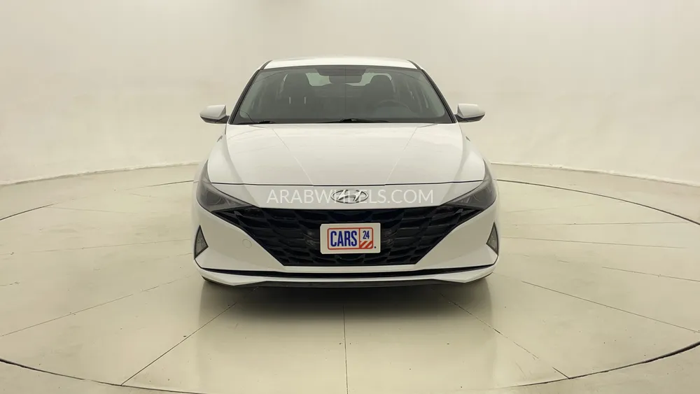 Hyundai Elantra 2023 for Sale in Dubai Image-8