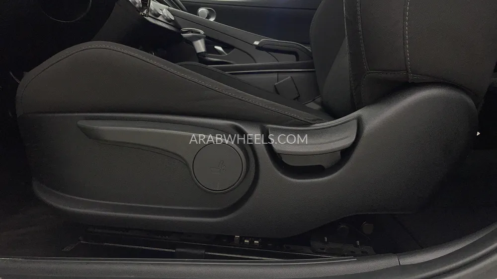 Hyundai Elantra 2023 for Sale in Dubai Image-20