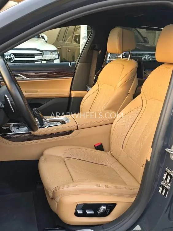 BMW 7 series 2022 for Sale in Sharjah Image-2