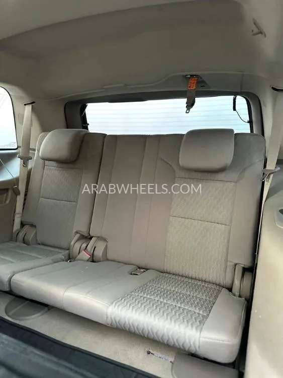 Chevrolet Tahoe 2015 for Sale in Abu Dhabi Image-5