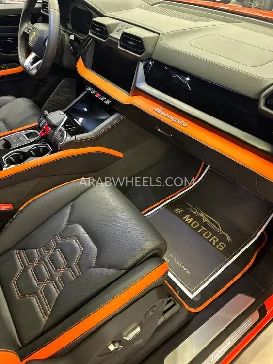 Lamborghini Urus 2025 for Sale in Dubai Image-2