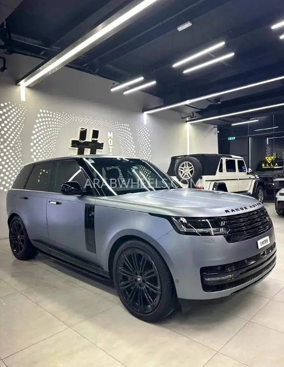 Land Rover Range Rover 2023 for Sale in Dubai Image-9