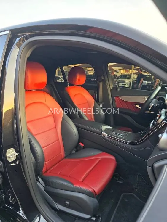 Mercedes Benz GLC Class 2020 for Sale in Sharjah Image-5