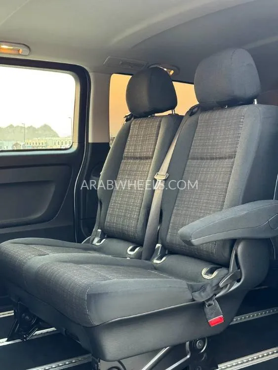 Mercedes Benz V Class 2018 for Sale in Abu Dhabi Image-5