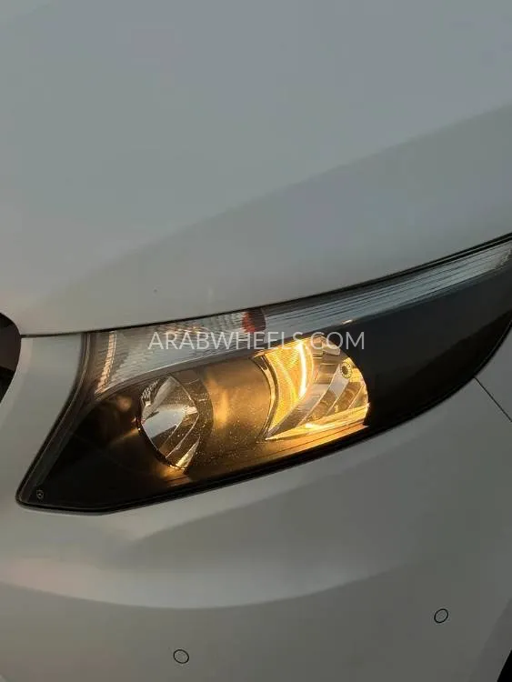 Mercedes Benz V Class 2018 for Sale in Abu Dhabi Image-10