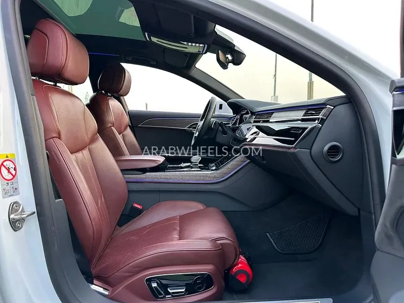 أودي A8 2021 for Sale in الشارقة Image-3