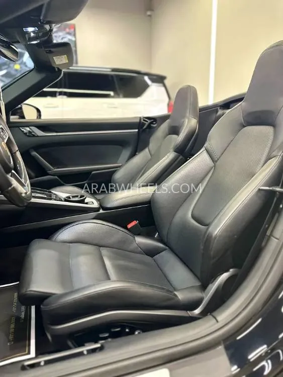 Porsche 911 2020 for Sale in Dubai Image-6