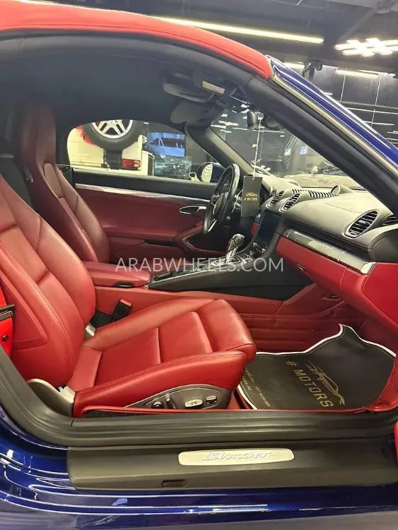 Porsche Boxster 2023 for Sale in Dubai Image-3