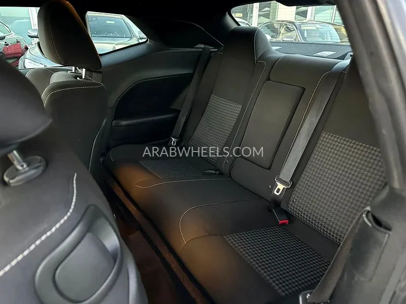 دودج تشالينجر 2019 for Sale in الشارقة Image-9