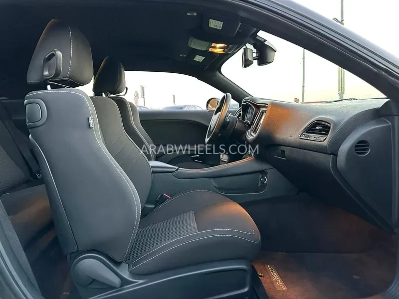 دودج تشالينجر 2019 for Sale in الشارقة Image-18