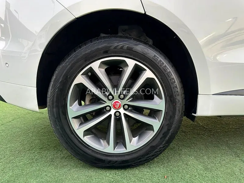 Jaguar F Pace 2019 for Sale in Sharjah Image-14