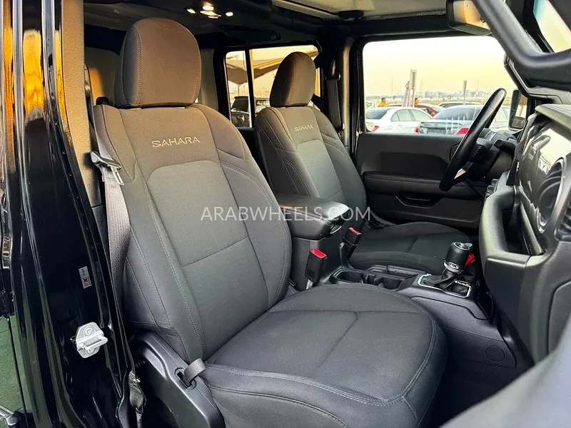 جيب رانجلر 2021 for Sale in الشارقة Image-3