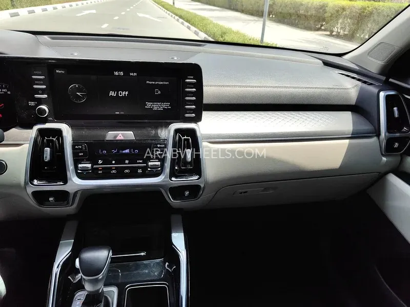 Kia Sorento 2022 for Sale in Dubai Image-14