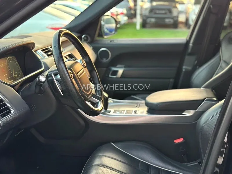 Land Rover Range Rover Sport 2016 for Sale in Sharjah Image-8
