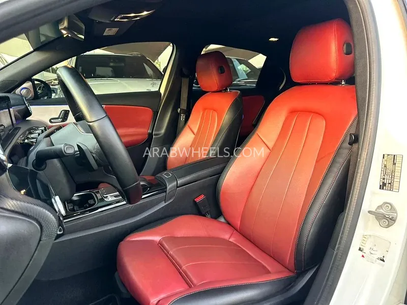 مرسيدس بنز كلاس A 2019 for Sale in الشارقة Image-16