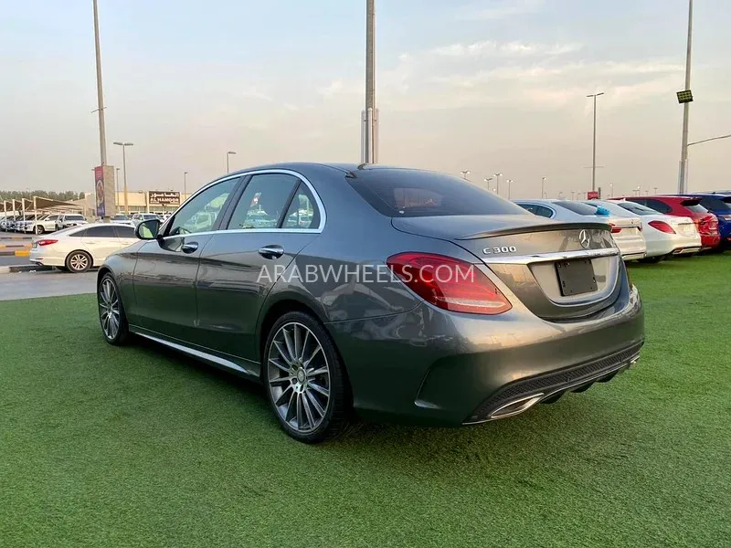مرسيدس بنز كلاس C 2017 for Sale in الشارقة Image-10