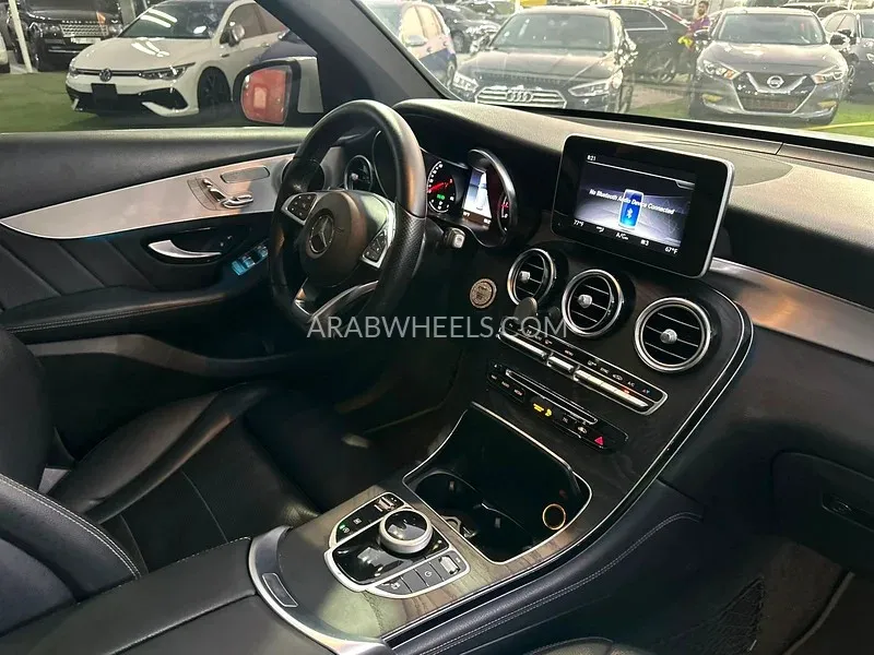 Mercedes Benz GLC Class 2019 for Sale in Sharjah Image-15