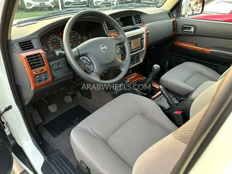 Nissan Patrol 2022 for Sale in Sharjah Image-6