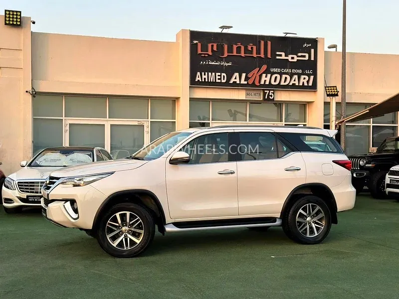 Toyota Fortuner 2020 for Sale in Sharjah Image-9