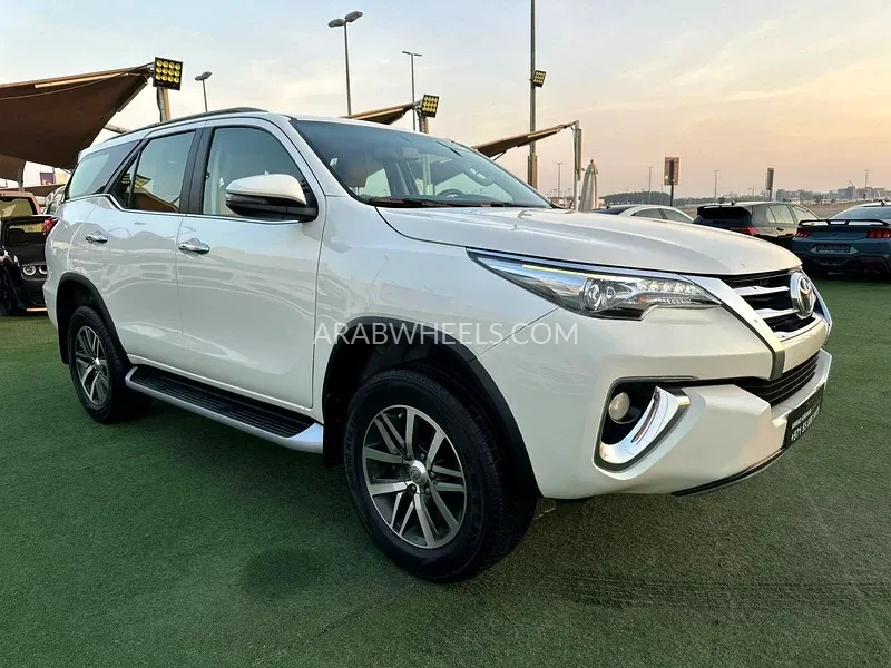 Toyota Fortuner 2020 for Sale in Sharjah Image-10