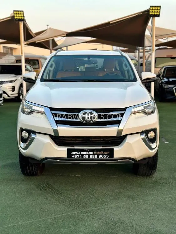 Toyota Fortuner 2020 for Sale in Sharjah Image-11
