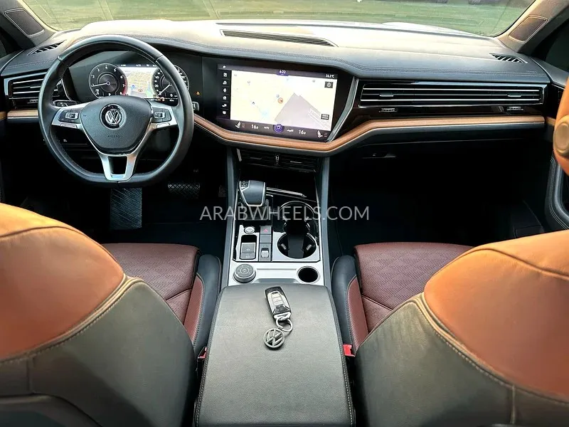  فولكس واجن طوارق 2018 for Sale in الشارقة Image-14