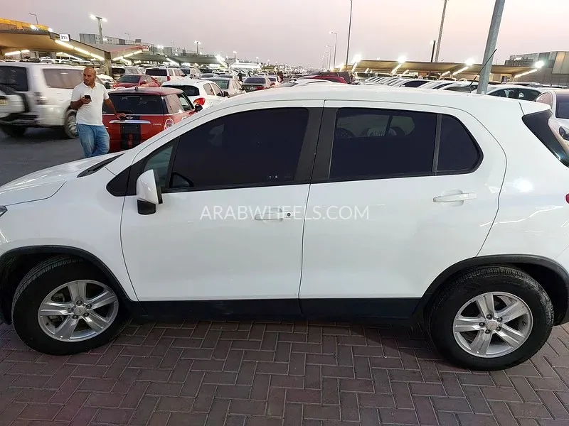 Chevrolet Trax 2021 for Sale in Sharjah Image-12