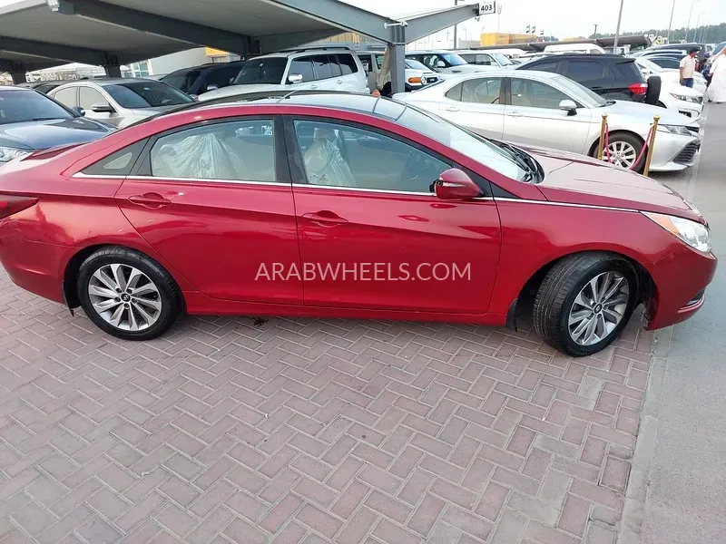 Hyundai Sonata 2014 for Sale in Sharjah Image-4