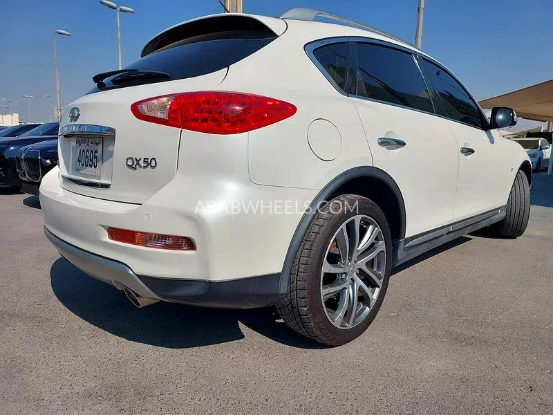 Infiniti QX50 2017 for Sale in Sharjah Image-5