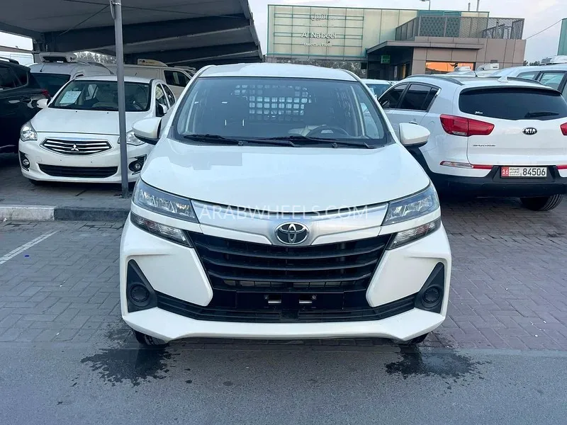 Toyota Avanza 2020 for Sale in Sharjah Image-2