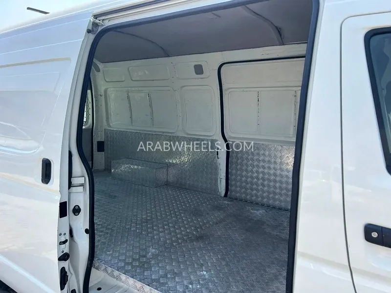 Toyota Hiace 2020 for Sale in Sharjah Image-12