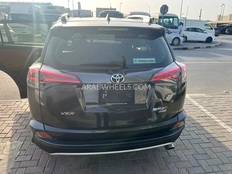 Toyota Rav4 2018 for Sale in Sharjah Image-6