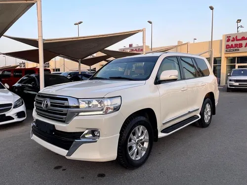 Toyota Land Cruiser 4.0L GXR GT 2016