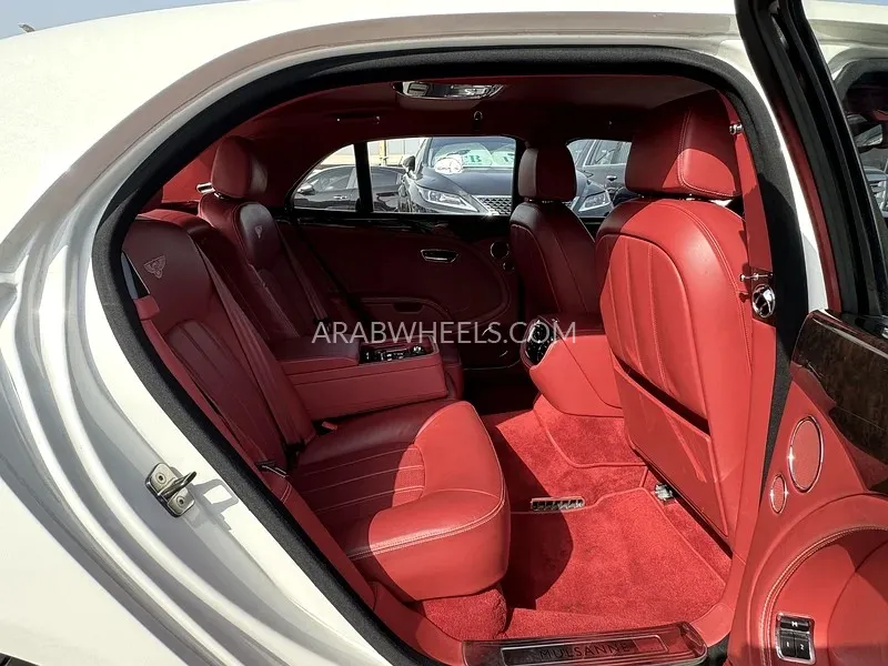 Bentley Mulsanne 2013 for Sale in Sharjah Image-14