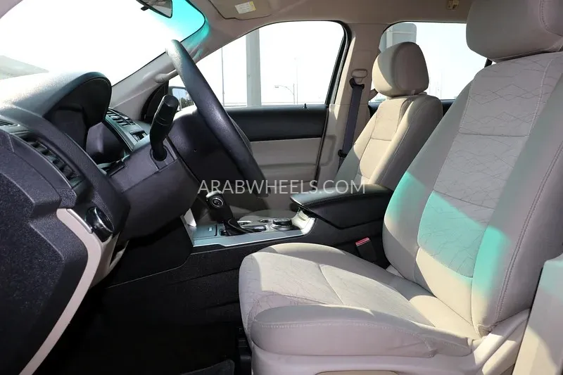 Ford Explorer 2013 for Sale in Abu Dhabi Image-10