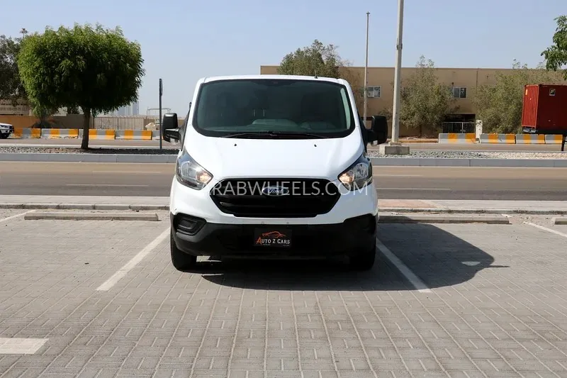 Ford Transit 2019 for Sale in Abu Dhabi Image-3