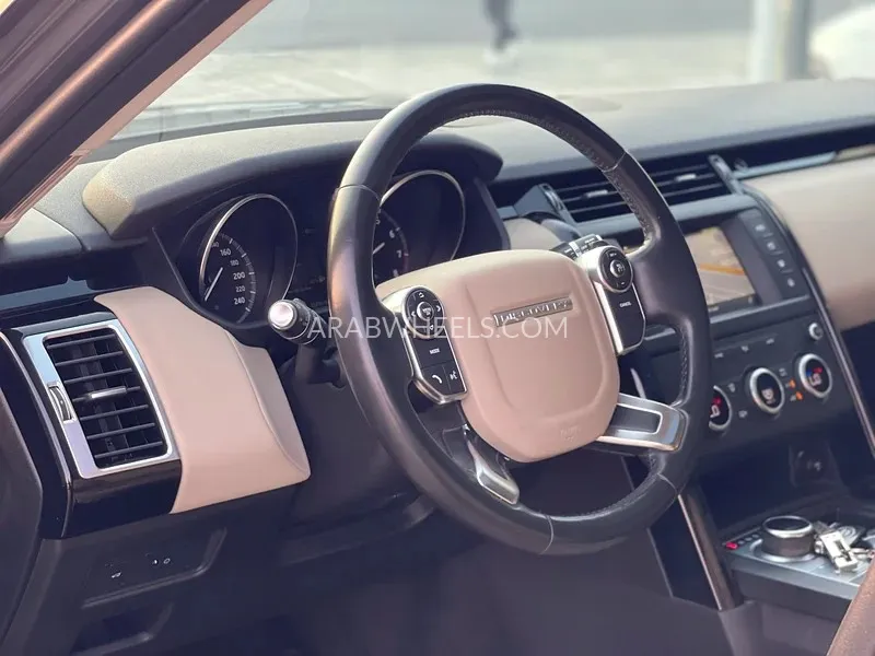 لاند روفر ديسكفري 2017 for Sale in الشارقة Image-13