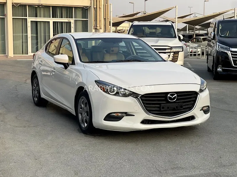 Mazda 3 2018 for Sale in Sharjah Image-1