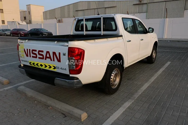 Nissan Navara 2022 for Sale in Abu Dhabi Image-4