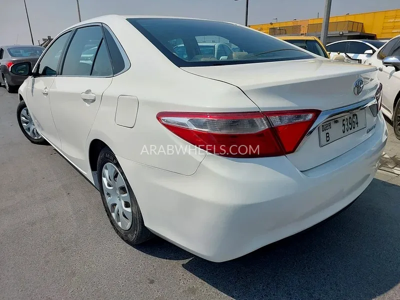 Toyota Camry 2017 for Sale in Sharjah Image-9