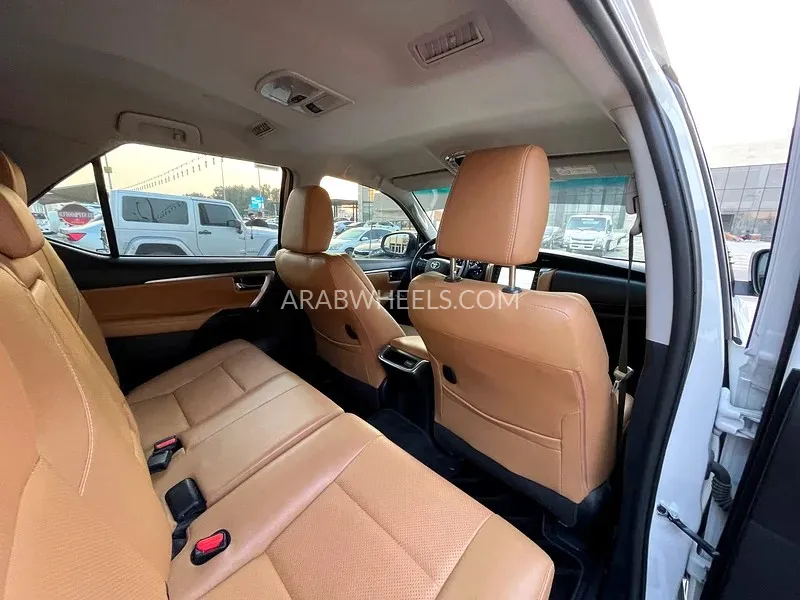 Toyota Fortuner 2023 for Sale in Sharjah Image-14