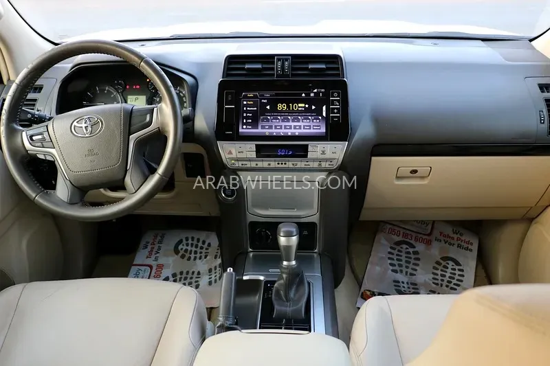 Toyota Land Cruiser Prado 2019 for Sale in Abu Dhabi Image-8