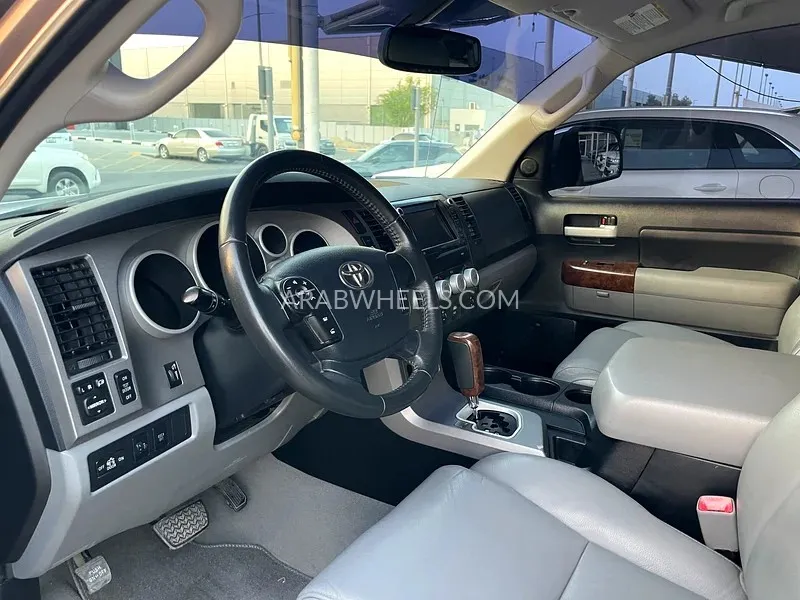 Toyota Tundra 2011 for Sale in Sharjah Image-7