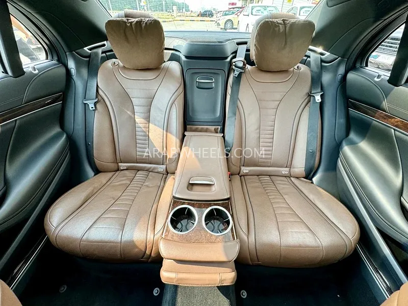 مرسيدس بنز CLS Class 2020 for Sale in الشارقة Image-18