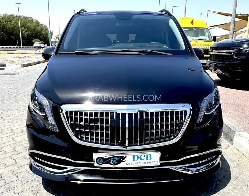 Mercedes Benz V Class 2019 for Sale in Sharjah Image-3