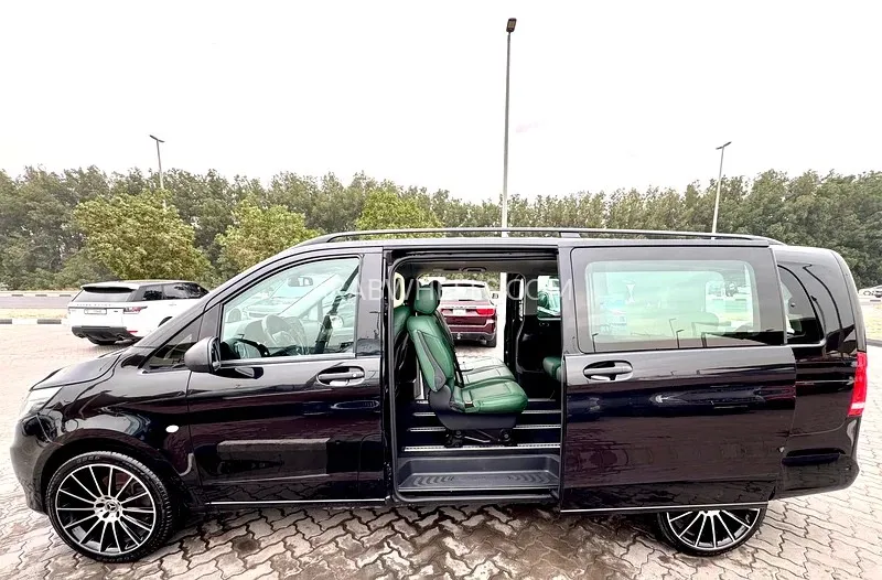 Mercedes Benz Vito 2019 for Sale in Sharjah Image-6