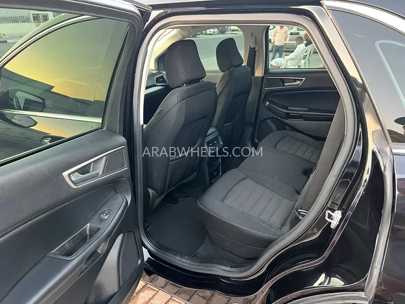 Ford Edge 2022 for Sale in Sharjah Image-12