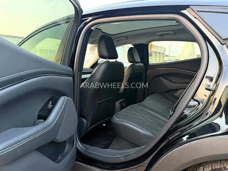 Ford Mustang Mach E 2022 for Sale in Sharjah Image-10