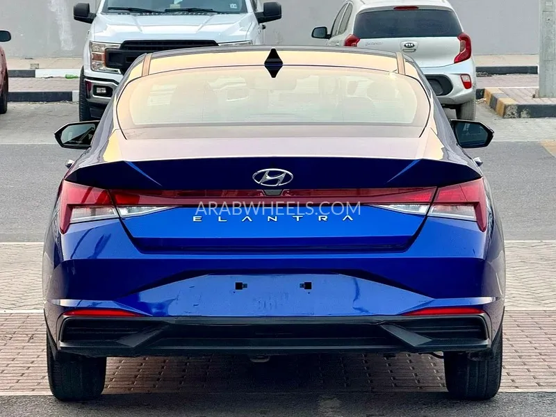 Hyundai Elantra 2022 for Sale in Sharjah Image-6